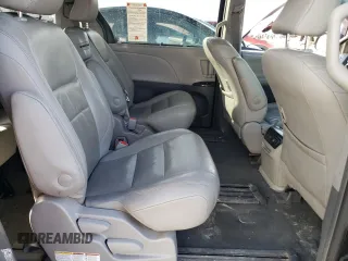 2019 Toyota Sienna XLE Auto Access Seat with VIN 5TDYZ3DC9KS019158, listed as a Copart auction lot 46641975 with 304,551 mi miles and Salvage Title. Bid and sale history available at carsss.com. Image 11.
