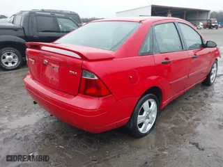 2007 Ford Focus S with VIN 1FAFP34N67W342370, listed as a IAAI auction lot 41457075 with 21,527 mi miles. Bid and sale history available at carsss.com. Image 4.