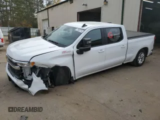 2024 Chevrolet Silverado 1500 LT with VIN 1GCUDDE86RZ292936, listed as a Copart auction lot 77983714 with 16,756 mi miles and Salvage Title. Bid and sale history available at carsss.com. Image 1.