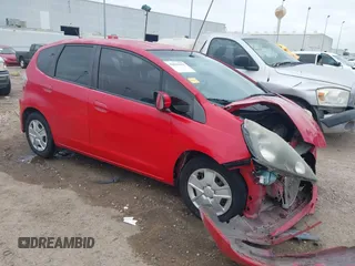 2013 Honda Fit with VIN JHMGE8H39DC065770, listed as a IAAI auction lot 42024432 with 67,267 mi miles. Bid and sale history available at carsss.com. Image 1.