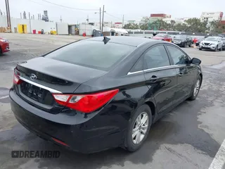 2013 Hyundai Sonata GLS с VIN 5NPEB4AC1DH756963, выставлен на аукционе IAAI как лот 42465318 с пробегом 134 183 миль миль и . История ставок и продаж доступна на DreamBid. Изображение 4.