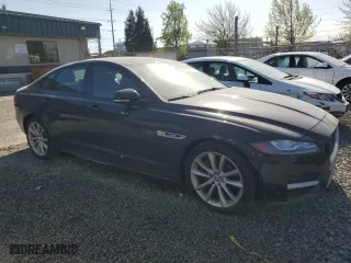 2016 Jaguar XF 35t R-Sport with VIN SAJBF4BV3GCY04813, listed as a Copart auction lot 53824355 with 73,997 mi miles and Salvage Title. Bid and sale history available at carsss.com. Image 4.