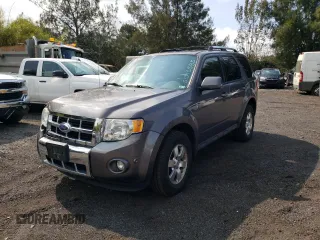 2011 Ford Escape Limited z VIN 1FMCU0E78BKB90916, wystawiony jako Copart lot #53715585 z przebiegiem 140 022 mil mil oraz Szkoda całkowita • Salvage title. Historia ofert i sprzedaży dostępna na DreamBid. Obrazek 1.