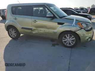 2013 Kia Soul + with VIN KNDJT2A6XD7576167, listed as a Copart auction lot 53688835 with 132,159 mi miles and Clean Title. Bid and sale history available at carsss.com. Image 4.