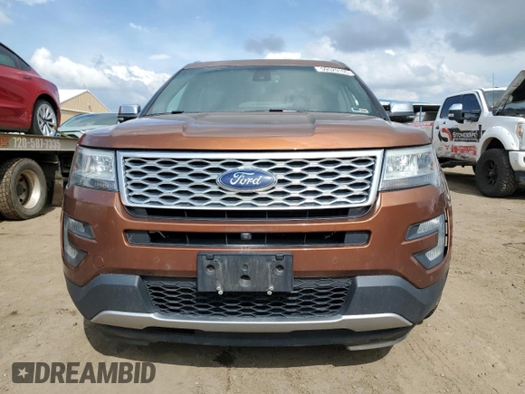 2017 Ford Explorer Platinum with VIN 1FM5K8HT8HGA16023, listed as a Copart auction lot 59529195 with 101,609 mi miles and Salvage title. Bid and sale history available at DreamBid. Image 5.