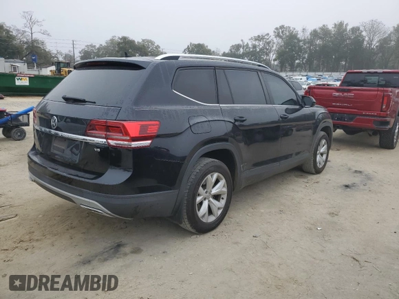 2018 Volkswagen Atlas SE with VIN 1V2CR2CA3JC504978, listed as a Copart auction lot 42823925 with 189,139 mi miles and Clean title. Bid and sale history available at DreamBid. Image 3.