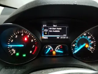 2016 Ford Escape SE с VIN 1FMCU9G93GUB16401, выставлен на аукционе Copart как лот 42805925 с пробегом 201 391 миль миль и Списание • Salvage title. История ставок и продаж доступна на DreamBid. Изображение 9.