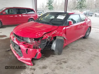 2015 Scion tC z VIN JTKJF5C71FJ008872, wystawiony jako IAAI lot #41664672 z przebiegiem 119 142 mil mil oraz . Historia ofert i sprzedaży dostępna na DreamBid. Obrazek 17.