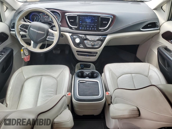 2017 Chrysler Pacifica Limited with VIN 2C4RC1GG3HR616218, listed as a Copart auction lot 58342445 with 53,536 mi miles and Salvage title. Bid and sale history available at DreamBid. Image 8.