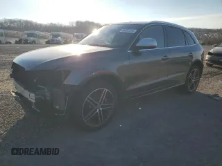 2015 Audi SQ5 Premium Plus z VIN WA1CGAFP1FA040779, wystawiony jako Copart lot #86052954 z przebiegiem 93 748 mil mil oraz Szkoda całkowita • Salvage title. Historia ofert i sprzedaży dostępna na DreamBid. Obrazek 1.
