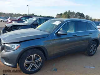 2019 Mercedes-Benz GLC with VIN WDC0G4KB1KV148515, listed as a IAAI auction lot 41907718 with 46,524 mi miles. Bid and sale history available at carsss.com. Image 14.