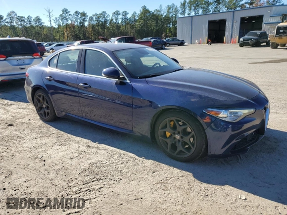 2019 Alfa Romeo Giulia Sport with VIN ZARFAMAN7K7621714, listed as a Copart auction lot 81735784 with 40,273 mi miles and Clean Title. Bid and sale history available at carsss.com. Image 4.