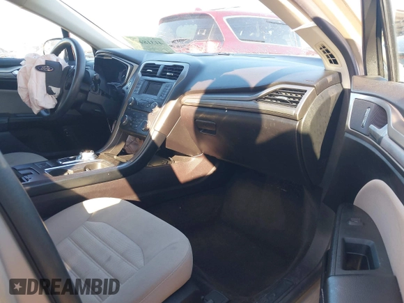 2018 Ford Fusion S z VIN 3FA6P0UU8JR271589, wystawiony jako IAAI lot #41318471 z przebiegiem 148 793 mil mil oraz . Historia ofert i sprzedaży dostępna na DreamBid. Obrazek 5.