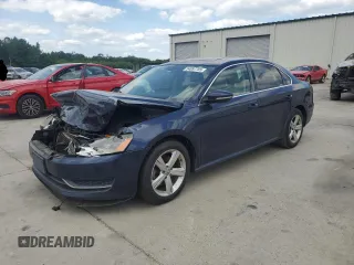 2012 Volkswagen Passat SE z VIN 1VWBP7A31CC058642, wystawiony jako Copart lot #54897785 z przebiegiem 239 304 mil mil oraz Szkoda całkowita • Salvage title. Historia ofert i sprzedaży dostępna na DreamBid. Obrazek 1.