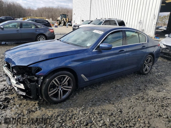 2022 BMW 5 Series 530i xDrive with VIN WBA13BJ01NWX68268, listed as a Copart auction lot 44119425 with 39,122 mi miles and Salvage Title. Bid and sale history available at carsss.com. Image 1.