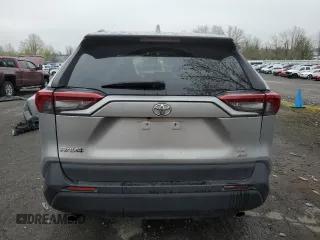 2019 Toyota RAV4 LE with VIN 2T3F1RFV0KW007186, listed as a Copart auction lot 51501435 with 93,105 mi miles and Salvage Title. Bid and sale history available at DreamBid. Image 6.