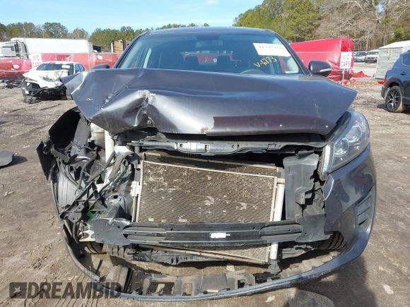 2019 Kia Sorento L with VIN 5XYPG4A30KG476773, listed as a IAAI auction lot 41345456 with 160,706 mi miles. Bid and sale history available at carsss.com. Image 13.