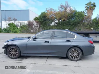 2021 BMW 3 Series 330i z VIN 3MW5R1J03M8B78350, wystawiony jako IAAI lot #42255695 z przebiegiem 49 158 mil mil oraz . Historia ofert i sprzedaży dostępna na DreamBid. Obrazek 14.