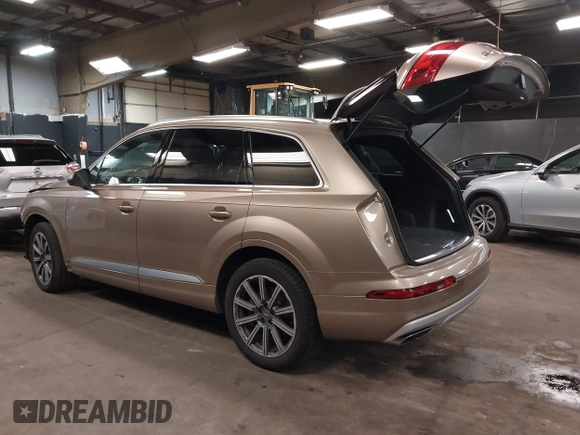 2018 Audi Q7 Premium Plus with VIN WA1LHAF74JD008557, listed as a IAAI auction lot 41673649 with 81,262 mi miles. Bid and sale history available at carsss.com. Image 3.