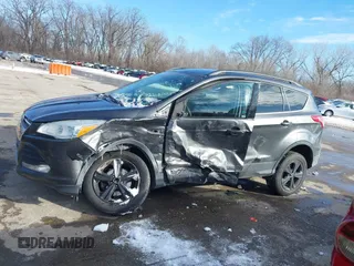 2016 Ford Escape SE z VIN 1FMCU0GX9GUC24175, wystawiony jako IAAI lot #41603394 z przebiegiem 73 255 mil mil oraz . Historia ofert i sprzedaży dostępna na DreamBid. Obrazek 13.