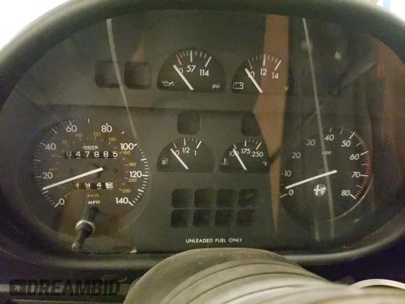 1986 Alfa Romeo Spider Veloce z VIN ZARBA541XG1037976, wystawiony jako Copart lot #50330035 z przebiegiem 47 885 mil mil oraz Szkoda całkowita • Salvage title. Historia ofert i sprzedaży dostępna na DreamBid. Obrazek 9.