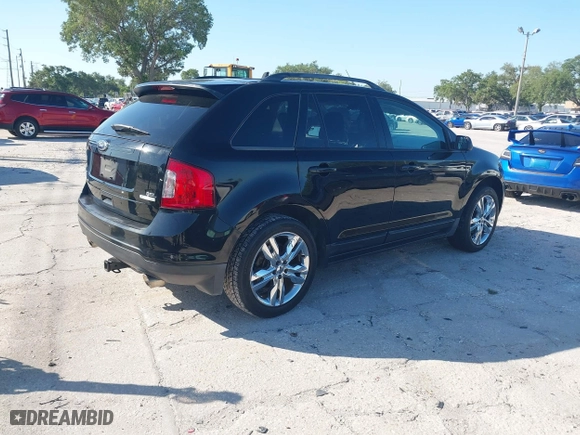 2012 Ford Edge SEL with VIN 2FMDK3J92CBA32697, listed as a IAAI auction lot 42036887 with 180,858 mi miles. Bid and sale history available at carsss.com. Image 4.