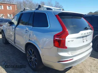 2018 Volvo XC90 Momentum with VIN YV4A22PK3J1204270, listed as a IAAI auction lot 41806395 with 93,461 mi miles. Bid and sale history available at carsss.com. Image 3.