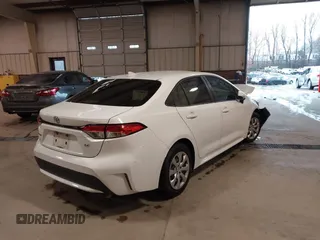 2020 Toyota Corolla LE with VIN JTDEPRAE6LJ079575, listed as a IAAI auction lot 41718157 with 165,955 mi miles. Bid and sale history available at carsss.com. Image 4.
