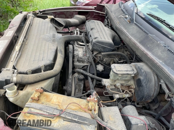 1995 Dodge 1500 z VIN 1B7HC16Y2SS102291, wystawiony jako IAAI lot #42312890 z przebiegiem 381 090 mil mil oraz . Historia ofert i sprzedaży dostępna na DreamBid. Obrazek 8.