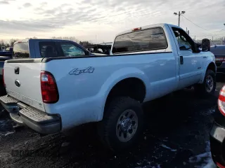 2005 Ford F-350 XL z VIN 1FTWF31P05EB41019, wystawiony jako Copart lot #82401704 z przebiegiem 114 329 mil mil oraz Szkoda całkowita • Salvage title. Historia ofert i sprzedaży dostępna na DreamBid. Obrazek 3.