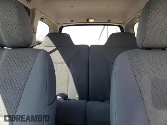 2004 Nissan Xterra XE z VIN 5N1ED28T94C623038, wystawiony jako Copart lot #48948385 z przebiegiem 75 798 mil mil oraz Szkoda całkowita • Salvage title. Historia ofert i sprzedaży dostępna na DreamBid. Obrazek 10.