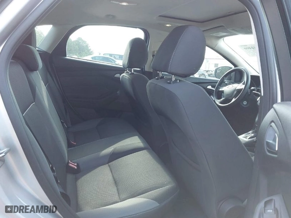 2014 Ford Focus SE with VIN 1FADP3K21EL367563, listed as a IAAI auction lot 41884406 with 99,394 mi miles. Bid and sale history available at carsss.com. Image 8.
