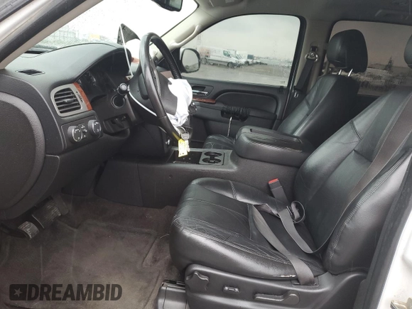 2014 GMC Yukon XL SLT with VIN 1GKS2KE73ER120841, listed as a Copart auction lot 47871265 with 152,257 mi miles and Salvage Title. Bid and sale history available at carsss.com. Image 7.