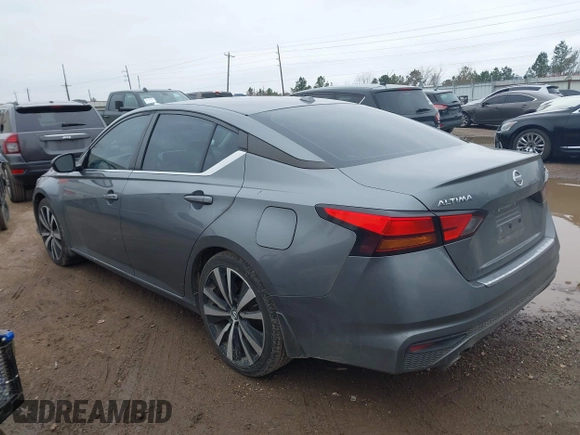 2019 Nissan Altima SR with VIN 1N4BL4CV8KN301609, listed as a IAAI auction lot 41608699 with 159,931 mi miles and . Bid and sale history available at carsss.com. Image 3.