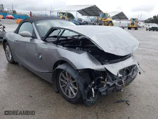 2005 BMW Z4 2.5i with VIN 4USBT33525LS57072, listed as a IAAI auction lot 41778015 with 69,483 mi miles. Bid and sale history available at carsss.com. Image 1.