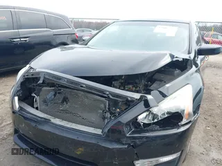2015 Nissan Altima 2.5 SV with VIN 1N4AL3AP1FC582082, listed as a IAAI auction lot 42006657 with 132,343 mi miles. Bid and sale history available at carsss.com. Image 6.