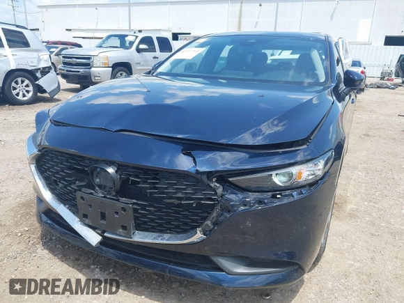 2021 Mazda 3 S z VIN JM1BPAAL6M1331460, wystawiony jako IAAI lot #42197743 z przebiegiem 53 972 mil mil oraz . Historia ofert i sprzedaży dostępna na DreamBid. Obrazek 6.