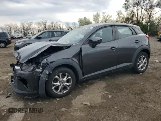 2016 Mazda CX-3 Sport z VIN JM1DKFB72G0138206, wystawiony jako Copart lot #52023695 z przebiegiem 101 734 mil mil oraz Szkody całkowita. Historia ofert i sprzedaży dostępna na DreamBid. Obrazek 1.