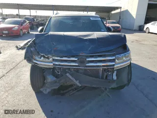 2018 Volkswagen Atlas 3.6L V6 SE with VIN 1V2CR2CA0JC569495, listed as a Copart auction lot 45396035 with 96,474 mi miles and Salvage Title. Bid and sale history available at carsss.com. Image 5.
