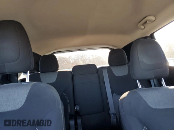 2014 Jeep Cherokee Altitude with VIN 1C4PJMCB2EW140863, listed as a Copart auction lot 48230875 with 102,220 mi miles and Clean Title. Bid and sale history available at DreamBid. Image 10.