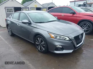 2020 Nissan Altima SL z VIN 1N4BL4EVXLC138536, wystawiony jako IAAI lot #42123765 z przebiegiem 101 093 mil mil oraz . Historia ofert i sprzedaży dostępna na DreamBid. Obrazek 1.