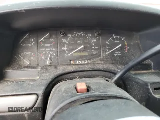 1995 Ford F-250 with VIN 1FTHX26F2SKB35610, listed as a Copart auction lot 86557964 with 0 mi miles and Salvage Title. Bid and sale history available at carsss.com. Image 9.