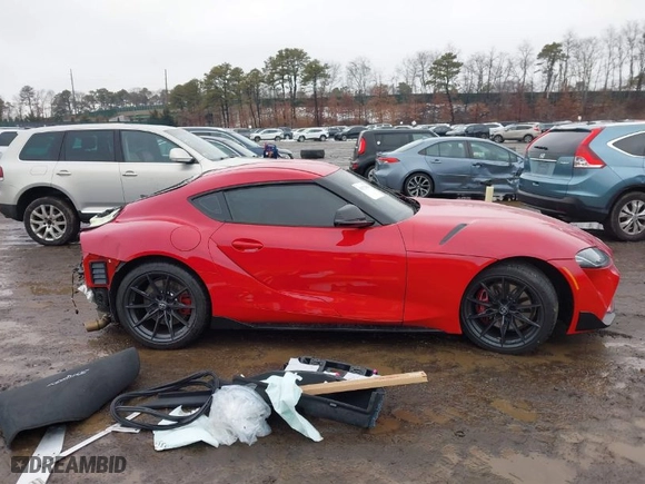 2024 Toyota GR Supra 3.0 with VIN WZ1DB0G05RW066637, listed as a IAAI auction lot 41572854 with NaN miles. Bid and sale history available at carsss.com. Image 13.