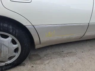 1993 Lexus LS z VIN JT8UF11E4P0182942, wystawiony jako Copart lot #74141754 z przebiegiem Nie podano mil oraz Szkody całkowita. Historia ofert i sprzedaży dostępna na DreamBid. Obrazek 12.