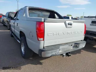 2005 Chevrolet Avalanche LS with VIN 3GNEC12Z55G263450, listed as a Copart auction lot 47901725 with 129,885 mi miles and Clean Title. Bid and sale history available at carsss.com. Image 3.