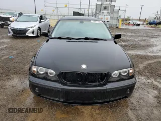 2003 BMW 3 Series 325i with VIN WBAAZ33433PH35805, listed as a Copart auction lot 79973934 with 229,711 mi miles and Clean Title. Bid and sale history available at carsss.com. Image 5.