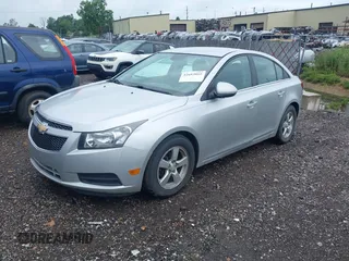 2014 Chevrolet Cruze 1LT with VIN 1G1PC5SB4E7153697, listed as a IAAI auction lot 42682055 with 273,905 mi miles and . Bid and sale history available at DreamBid. Image 17.