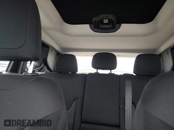 2017 Jeep Renegade Altitude with VIN ZACCJABB4HPG38515, listed as a Copart auction lot 58503415 with 104,040 mi miles and Salvage title. Bid and sale history available at DreamBid. Image 10.