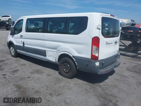 2015 Ford Transit XL z VIN 1FBZX2ZM5FKA37860, wystawiony jako IAAI lot #42059536 z przebiegiem 146 928 mil mil oraz . Historia ofert i sprzedaży dostępna na DreamBid. Obrazek 3.