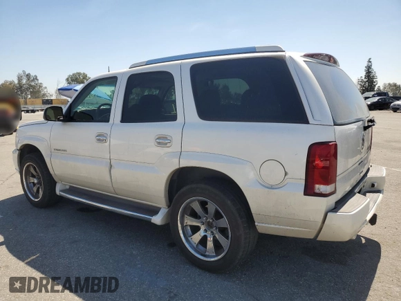 2003 Cadillac Escalade z VIN 1GYEK63NX3R256926, wystawiony jako Copart lot #52764695 z przebiegiem 195 641 mil mil oraz Szkoda całkowita • Salvage title. Historia ofert i sprzedaży dostępna na DreamBid. Obrazek 2.